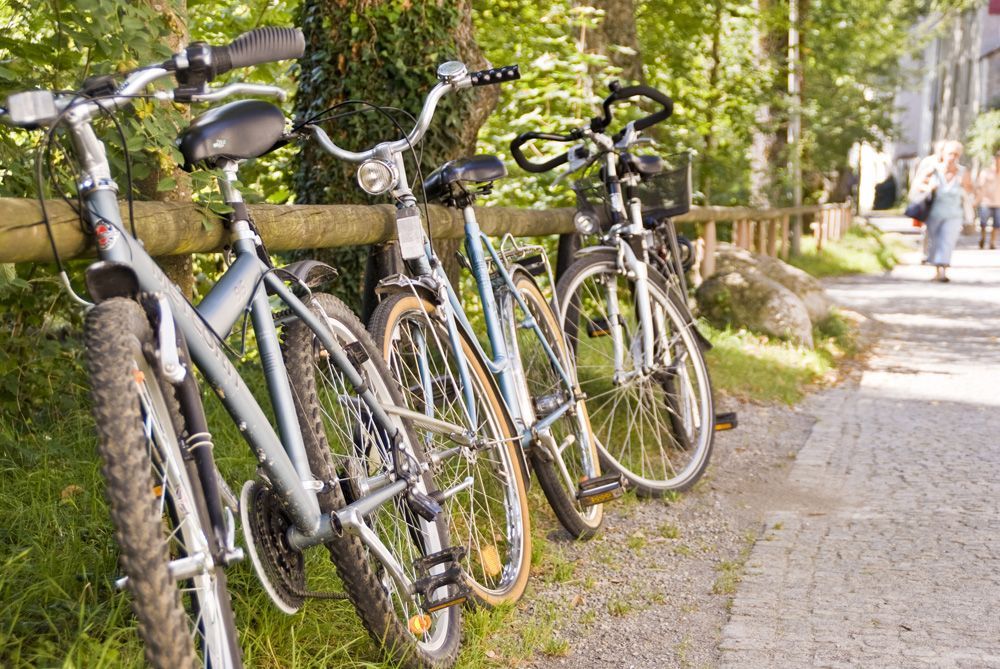 Abgestellte Fahrräder an der Argen