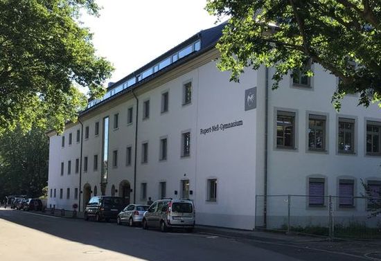 Schulgebäude