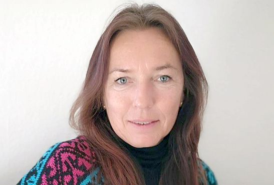 Frau