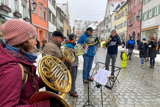 Musiker mit Blasinsturmenten