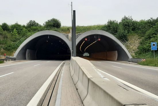 Tunnel