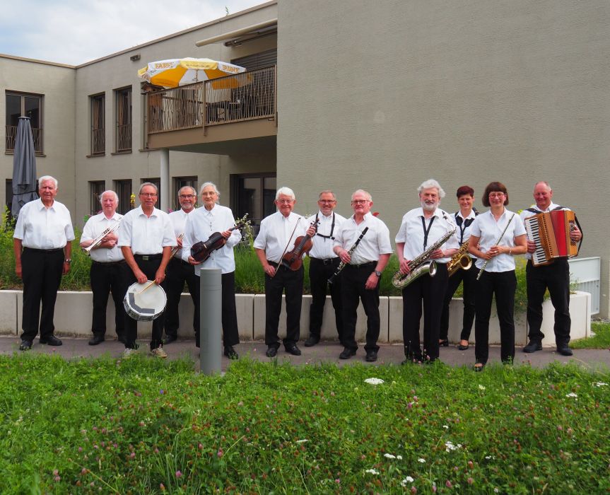 Musikerinnen und Musiker der Saloniker
