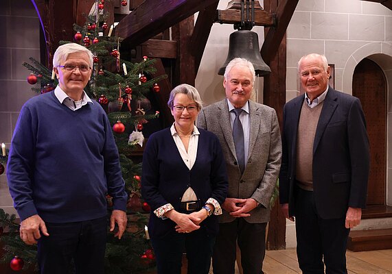 Drei Männer und eine Frau
