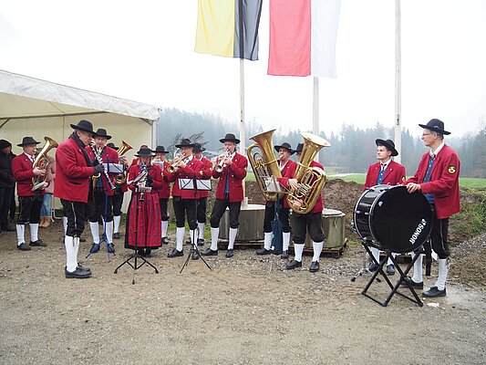 Musikkapelle Primisweiler spielt