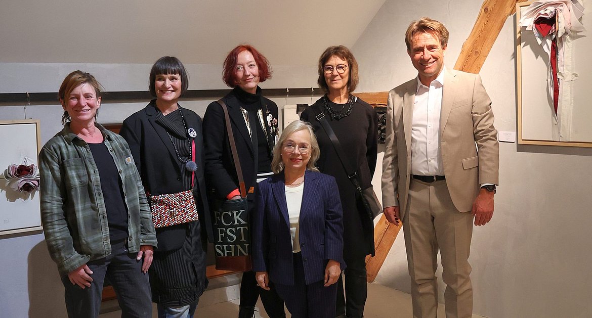 Fünf Frauen und ein Mann