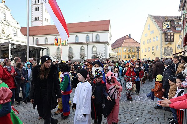 Mäschkerle im Umzug