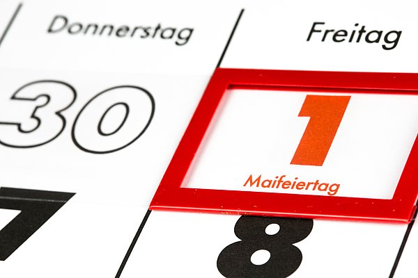 Kalender mit den Daten vom 30. April zum 1. Mai.