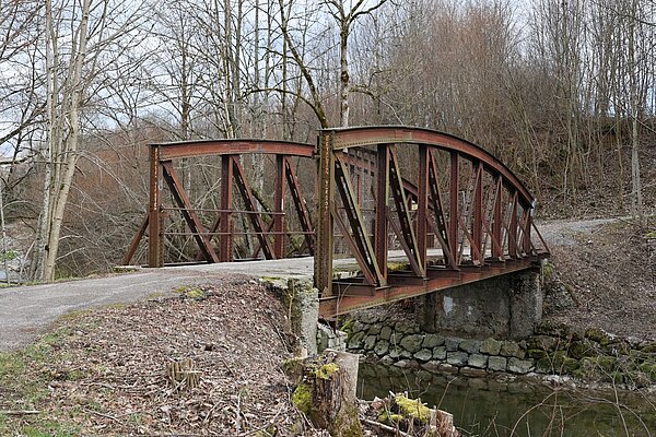Alte Eisenbrücke über die Argenwiese
