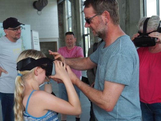 VR-Brille im Einsatz