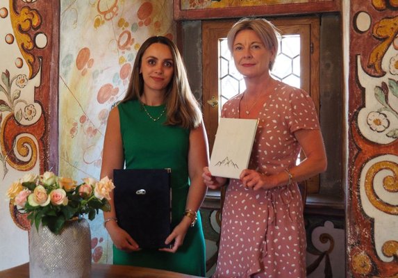 Standesbeamtinnen Anette Aschenbrenner und Gentela Imeri