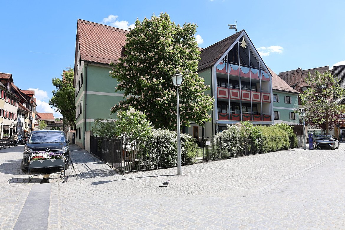 Gesamtansicht des Spitalgebäudes von der Hafnergasse aus