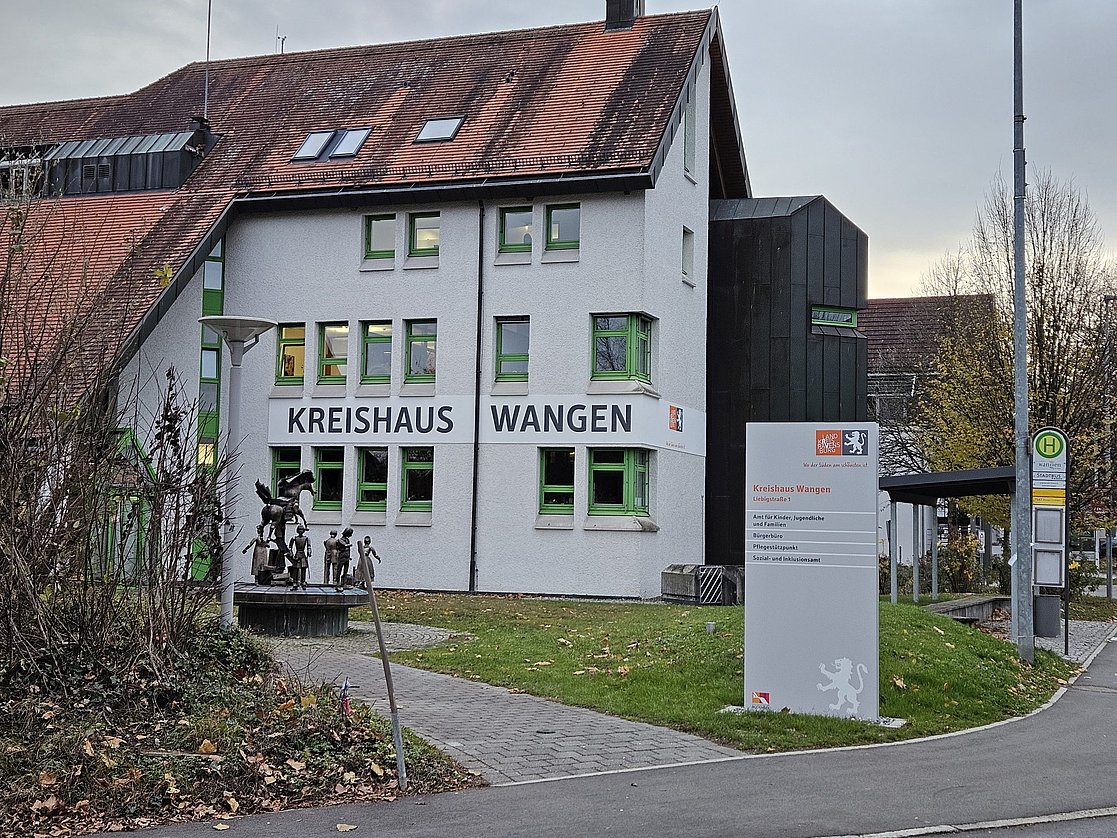 Gebäude des Landratsamts an der Lindauer Straße